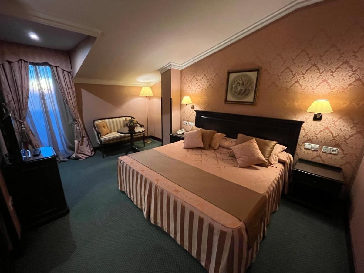 Santiago Otel Linares  Dış mekan fotoğraf