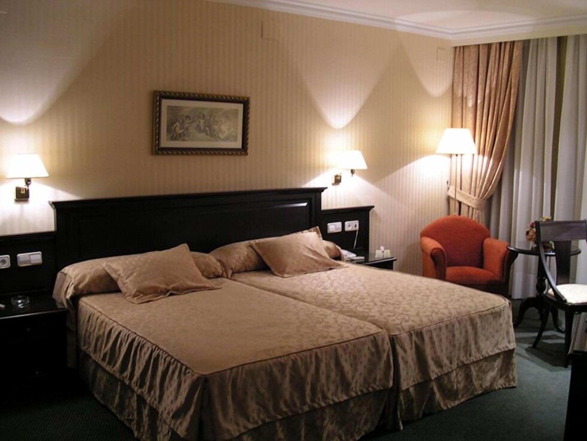 Santiago Otel Linares  Oda fotoğraf